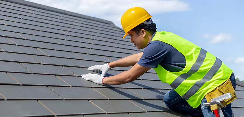 Professional Hail Damage Roof Repair Services in Wilmette, IL