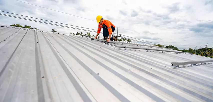 Metal Roof Repairs in Wilmette