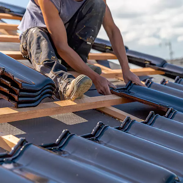 Why Wilmette, IL Homeowners Choose Wilmette Roofing Pro for Hail Damage Repairs?